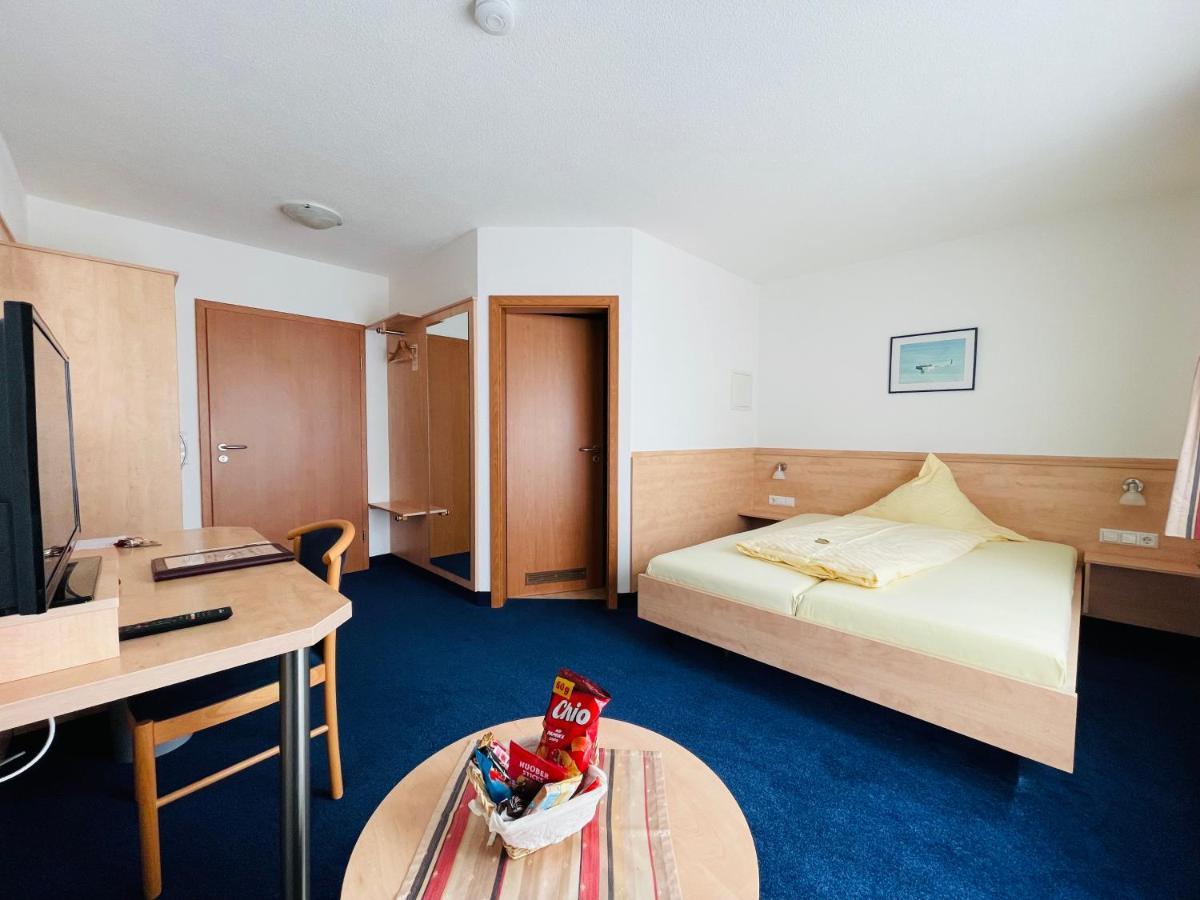 Hotel Zum Fliegerwirt Mengen Zewnętrze zdjęcie