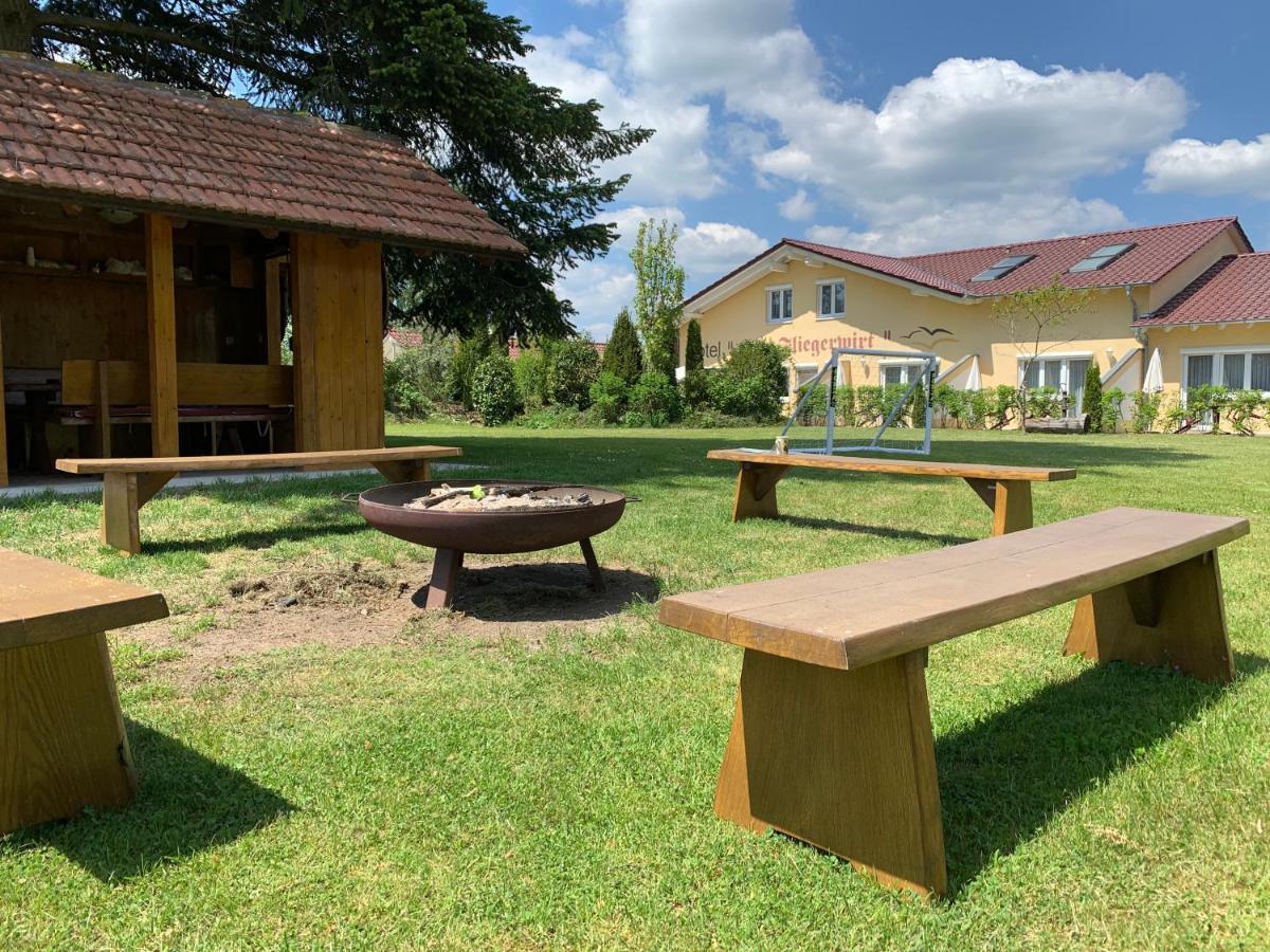 Hotel Zum Fliegerwirt Mengen Zewnętrze zdjęcie